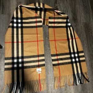 Burberry scarf